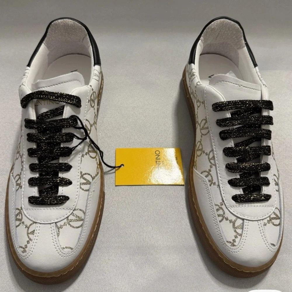 Valentino Low-Top Sneakers‎ – Size 9 – Made in Italy – New (No Box)